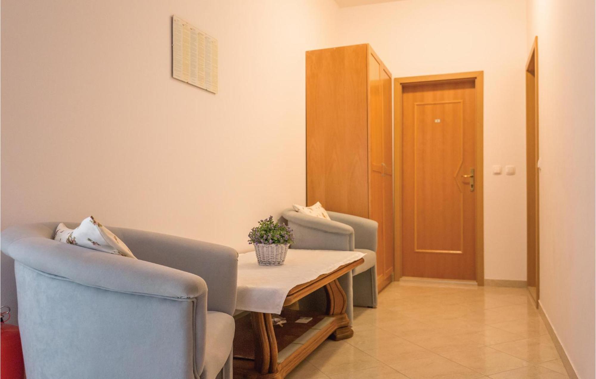 1 Bedroom Stunning Apartment In Μακάρσκα Εξωτερικό φωτογραφία